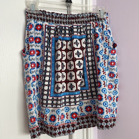 Francesca’s Patterned Skirt - Picture 5 of 5